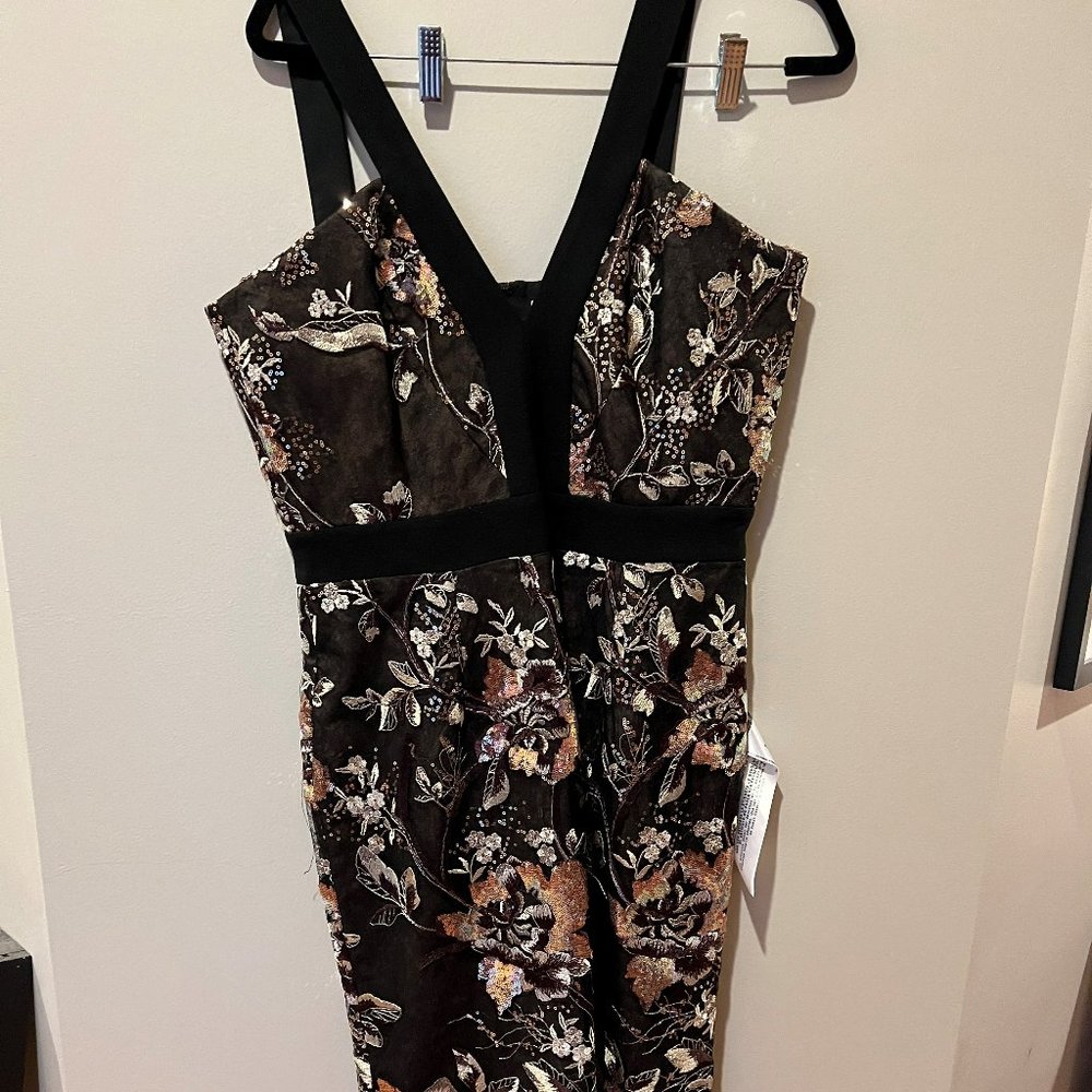 Dress the Population Aspen Floral Midi Bodycon Dress